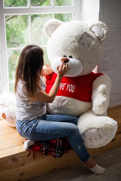 Ведмедик з латками плюшевий в футболці Yarokuz Me To You 2 метра Молочний (YK0121) YK0121 фото