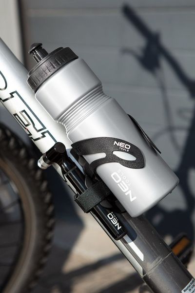 Пляшка для води Neo Tools для велосипеда, 700мл, довжина 23.5см, LDPE, сірий 91-010 фото