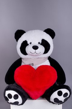 Ведмедик Плюшевий Yarokuz Панда з серцем 135 см (YK0143) YK0143 фото