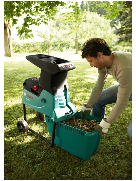 Измельчитель садовый Bosch AXT 25 TC, 2500 Вт, 45мм, 30.5кг, режущая система Turbine-Cut, низкошумная 0.600.803.300 фото