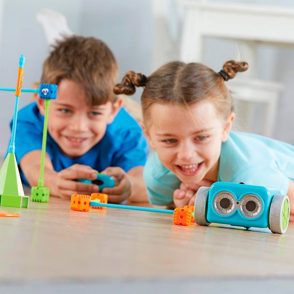 Игровой STEM-набор LEARNING RESOURCES – РОБОТ BOTLEY (программируемая игрушка-робот, пульт, аксесс.) - Уцінка 100335 фото