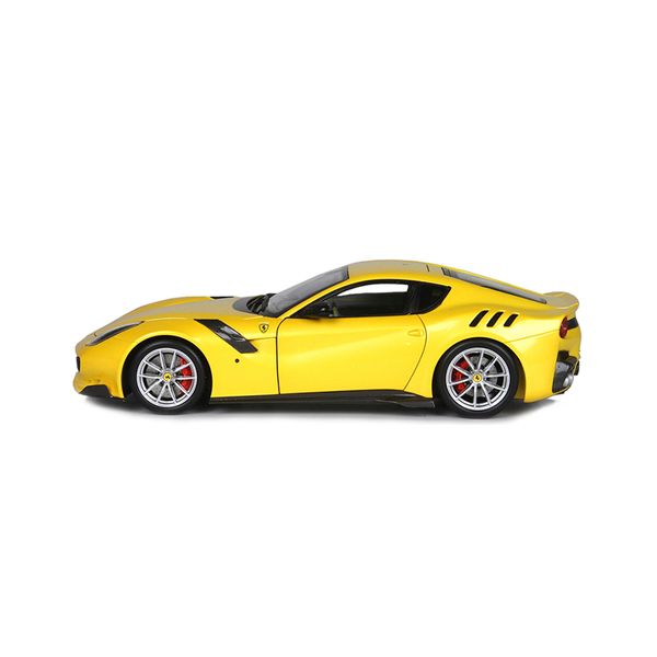 Автомодель - FERRARI F12TDF (ассорти желтый, красный, 1:24) (18-26021) 18-26021 фото