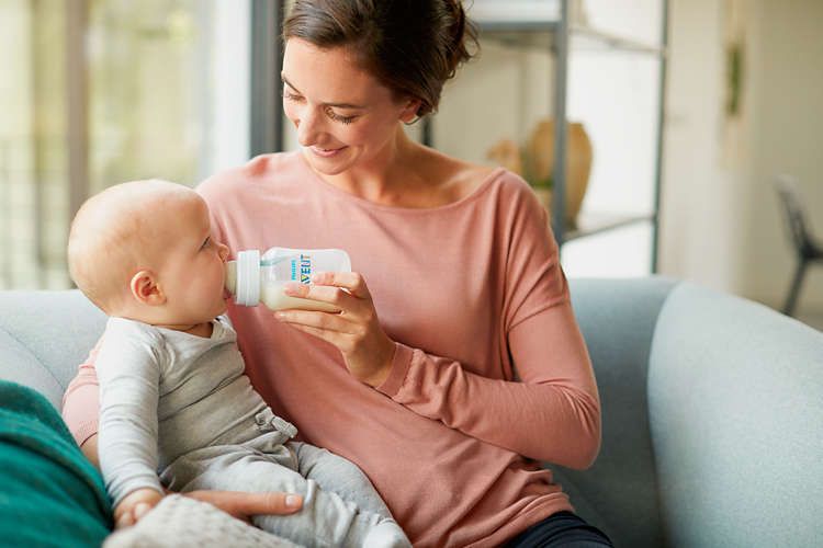 Подарунковий набір Avent Anti-colic з клапаном AirFree™ (SCD807/00) - Уцінка SCD807/00 фото