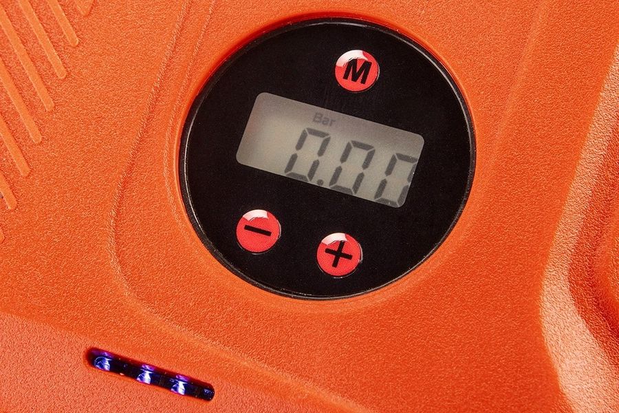 Пусковое устройство Neo Tools Jumpstarter, для автомобилей, Power Bank 14000мАч, 2хUSB 5В, 12В, пуск 400A, компрессор 3.5бар, фонарик LED (11-997) 11-997 фото