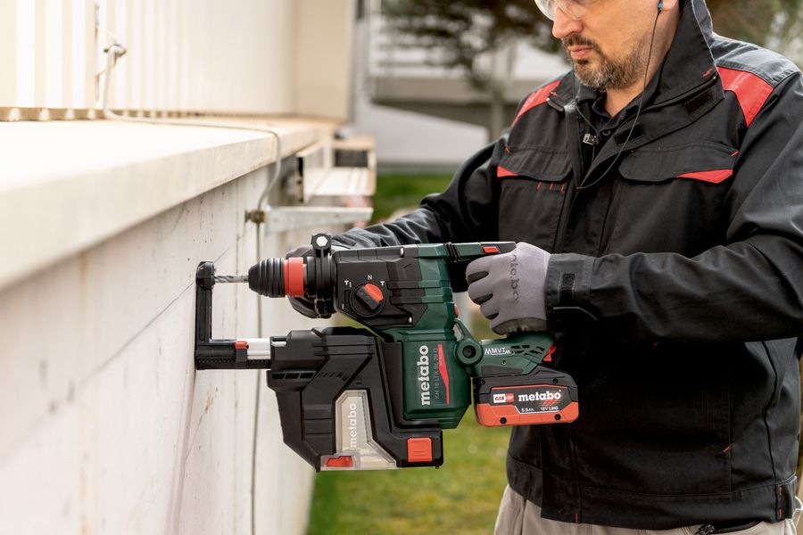 Перфоратор Metabo KH 18 LTX BL 28 Q акумуляторний, LiHD, 18В, SDS-plus, 3Дж, 3 режими, 0-1000об/мин, 3.4кг, без АКБ та ЗП (601715850) 601715850 фото