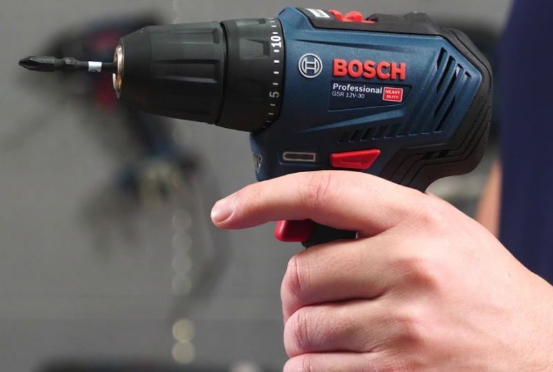 Шурупокрут-дриль акумуляторний Bosch GSR 12V-30, 12В 2x2.0 Аг, 30Нм, 20+1, 420/1600об/хв, безщітковий, 0.78кг (0.601.9G9.000) 0.601.9G9.000 фото