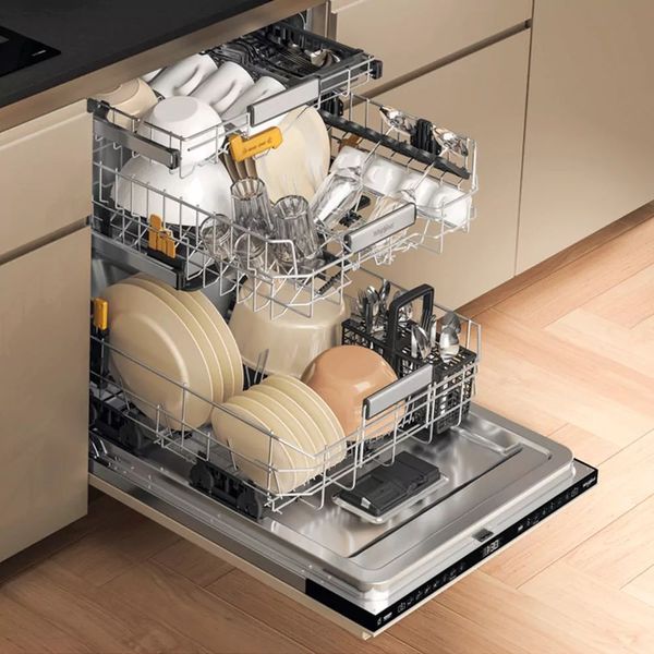 Посудомоечная машина Whirlpool встраиваемая, 14компл., A+++, 60см, дисплей, 3й корзина, белая W8IHF58TU фото