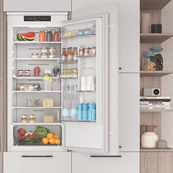 Холодильник Indesit с нижн. мороз., 193,5x54х54, холод.отд.-212л, мороз.отд.-68л, 2дв., А+, NF, белый (INC20T321EU) INC20T321EU фото