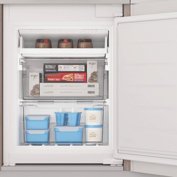 Холодильник Indesit з нижн. мороз., 193,5x54х54, холод.відд.-212л, мороз.відд.-68л, 2дв., А+, NF, білий INC20T321EU фото