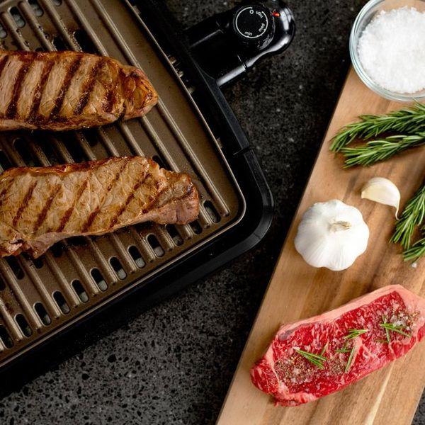 Гриль George Foreman барбекю Smokeless BBQ Grill, 1606Вт, темп. режимов-3, съемные пластины, пластик, черный (25850-56) 25850-56 фото