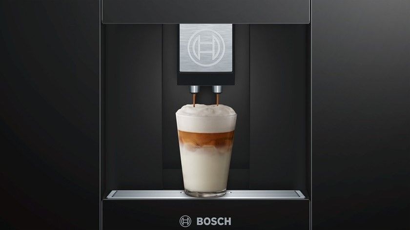 Кофемашина Bosch встраиваемая, 2.4л, зерно+молотая, автомат.капуч, LED-дисплей, авторецептов -8, черно-серебряный CTL636ES1 фото