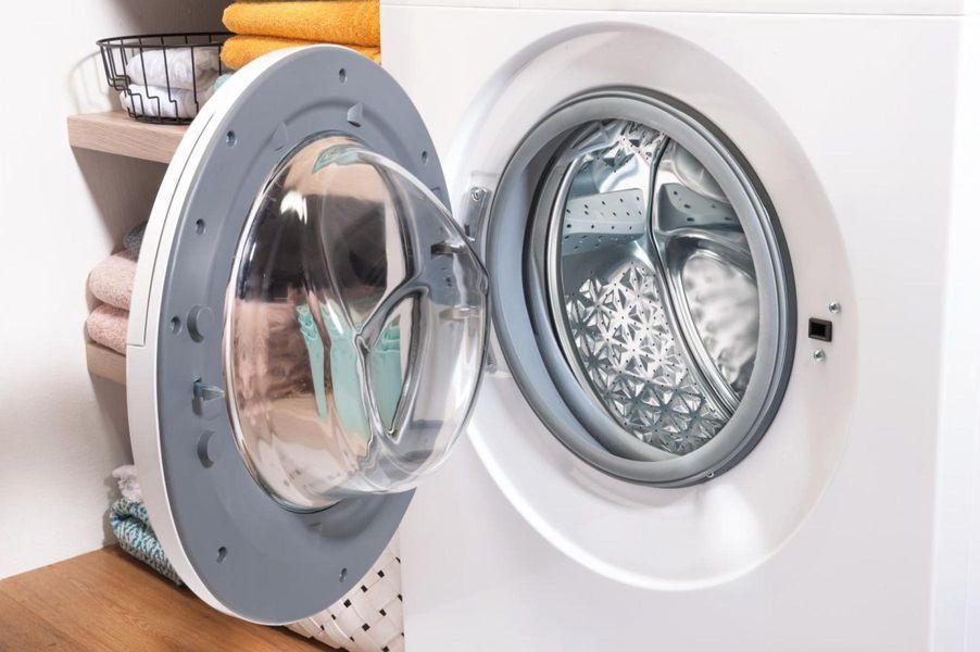 Пральна машина Gorenje фронтальна, з баком, 6кг, 1200, A+, 60см, дисплей, пар, інвертор, білий (WNHPI62SCSIRV) WNHPI62SCSIRV фото