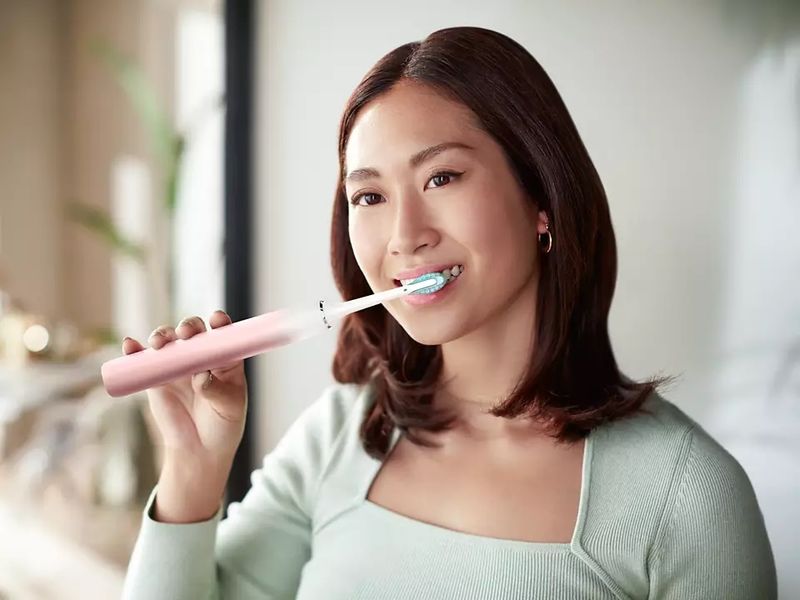 Електрична зубна щітка Philips Sonicare Diamond Clean (HX9911/84) HX9911/84 фото