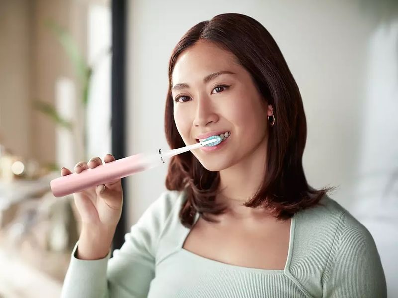 Электрическая зубная щетка Philips Sonicare Diamond Clean (HX9911/84) HX9911/84 фото