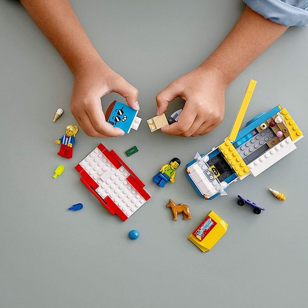 Конструктор LEGO City Грузовик мороженщика (60253) 60253 фото