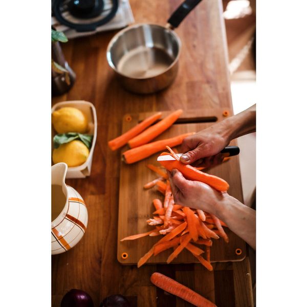 Кухонний ніж для овочів прямий Fiskars Functional Form, 8 см (1057544) 1057544 фото