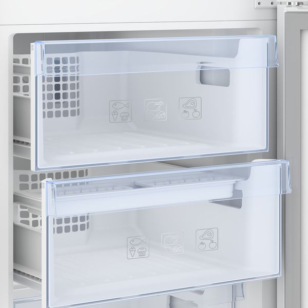 Холодильник Beko з нижн. мороз., 186x60x67, xолод.відд.-215л, мороз.відд.-109л, 2дв., А++, NF, нерж RCNA366I30XB RCNA366I30XB фото