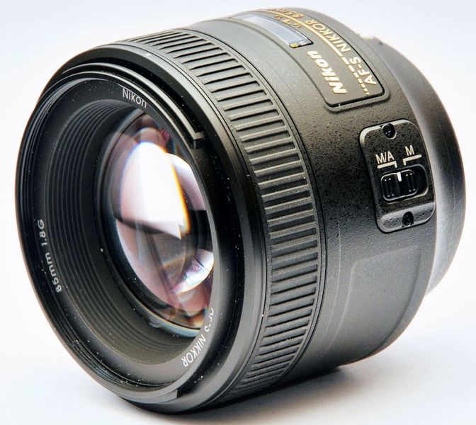 Об'єктив Nikon 85mm f/1.4G AF-S Nikkor (JAA338DA) JAA338DA фото