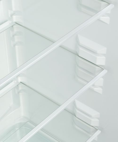 Холодильник Snaige з нижн. мороз., 194.5x60х65, холод.відд.-233л, мороз.відд.-88л, 2дв., A++, ST, червоний (RF58SM-S5RB2E) RF58SM-S5RB2E фото