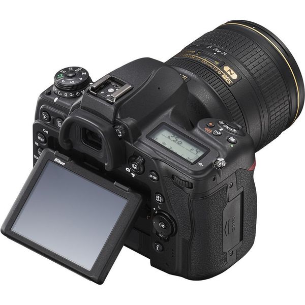 Цифр. фотокамера дзеркальна Nikon D780 body VBA560AE фото