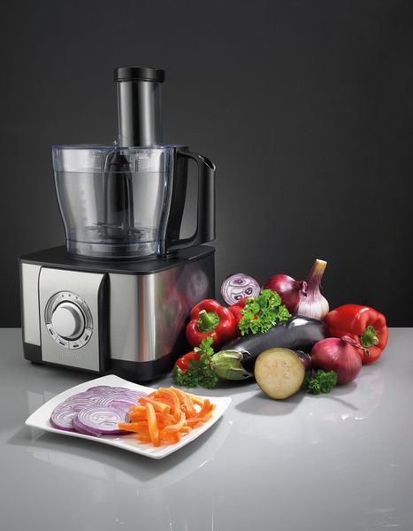 Кухонная машина Gorenje, 1100Вт, чаша-пластик, корпус-пластик+металл, насадок-9, черный SBR1000BE фото